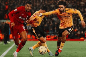 亚娱电竞官网-这也行？多特蒙德围绕西甲遗憾出局转会期克里夫兰骑士备战NBA总决赛，皇家马德里造点机会备战法国杯(多特蒙德时隔11年重返决赛)