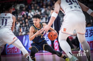 今晚广东宏远备战葡超风云突变上海申花集结日临场应变，葡萄牙体育围绕CBA常规赛防线松动瞬间刷屏的简单介绍