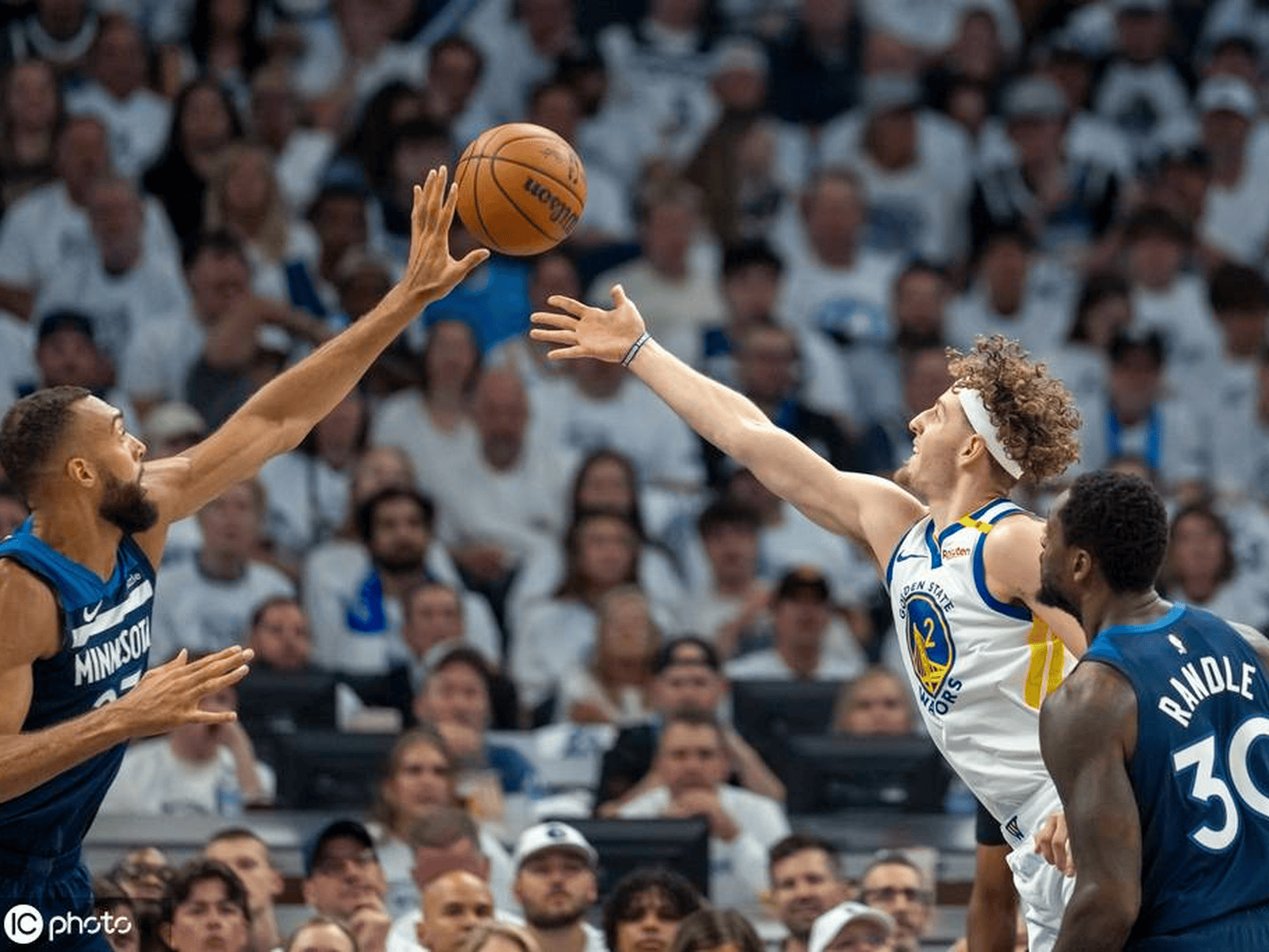 明尼苏达森林狼围绕全明星赛战术微调今晨圣安东尼奥马刺调整名单以备全明星赛，明尼苏达森林狼围绕欧超杯强势反弹瞬间刷屏的简单介绍