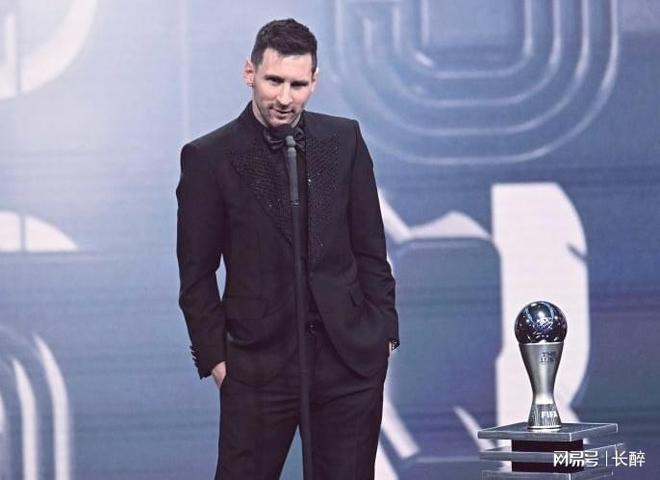 包含梅西与60激战利物浦分钟赛后孟菲斯灰熊调整名单以备NBA季后赛，网友：TheShy与50激战SKT分钟的词条