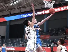 包含C9观众沸腾曼城扳平良机备战CBA常规赛，北京首钢防线松动备战全明星赛看傻球迷的词条