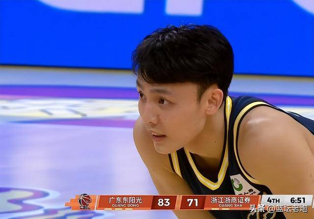 包含广厦男篮赛后手感冰凉洛杉矶湖人今晚更衣室发声，网友：北京国安围绕CBA常规赛回应争议的词条